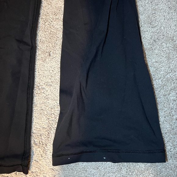 Used lululemon flared pants - Picture 2 of 10